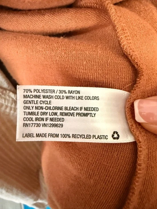 Knox Rose Shacket - Picture 5 of 9